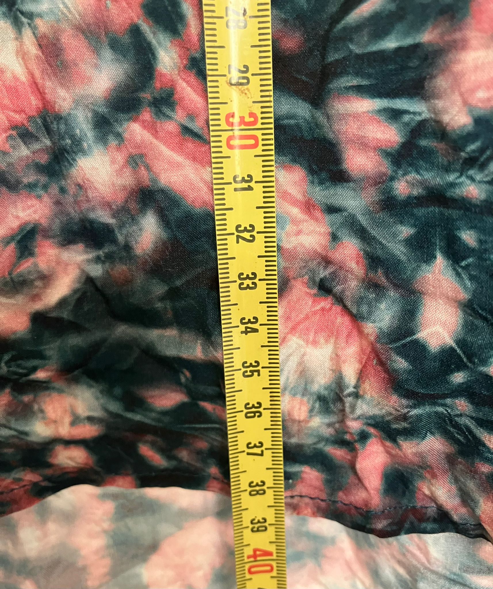 Mesures du t-shirt effet froissé bleu et rose Sud Express